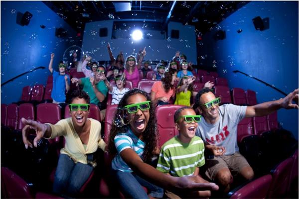 震撼真實的5D畫面讓觀眾異常興奮 震撼真實的5D畫面讓觀眾異常興奮